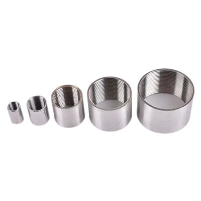 Rohrkopplung aus Edelstahl 304 mit 3/4" x 3/4" weiblicher Kopplungsanschlussadapter